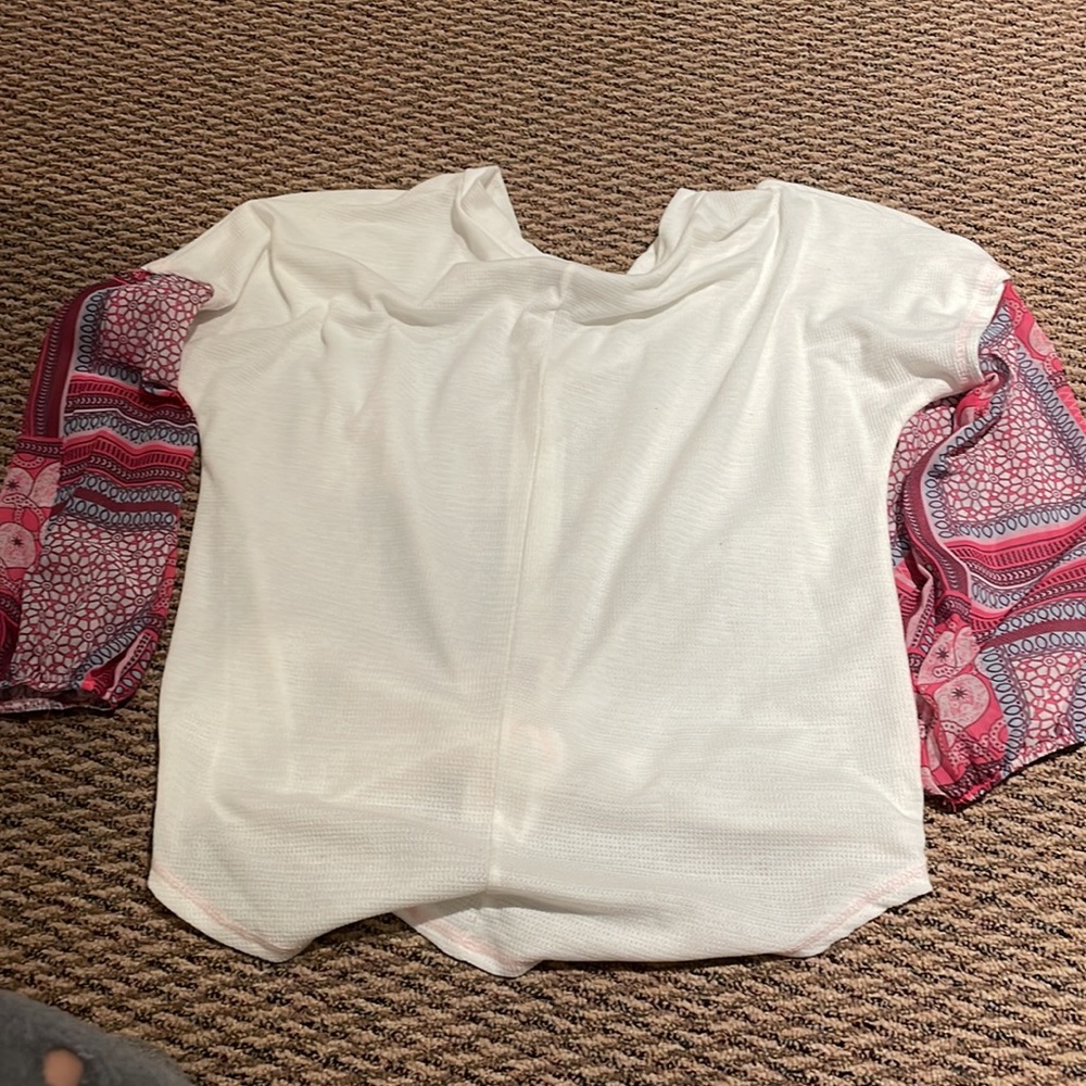Designer white thermal button down with pink pattern chiffon sleeves - Picture 8 of 8